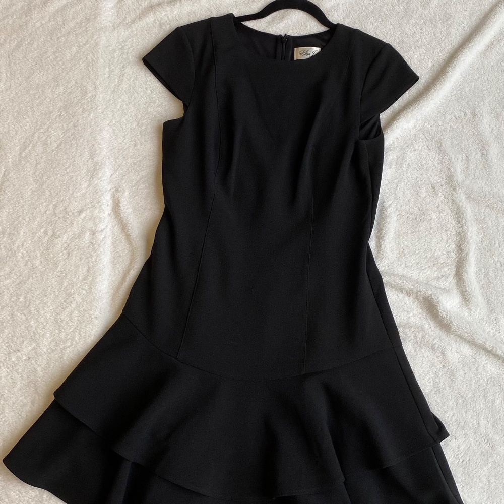 Black Short Sleeve Dress